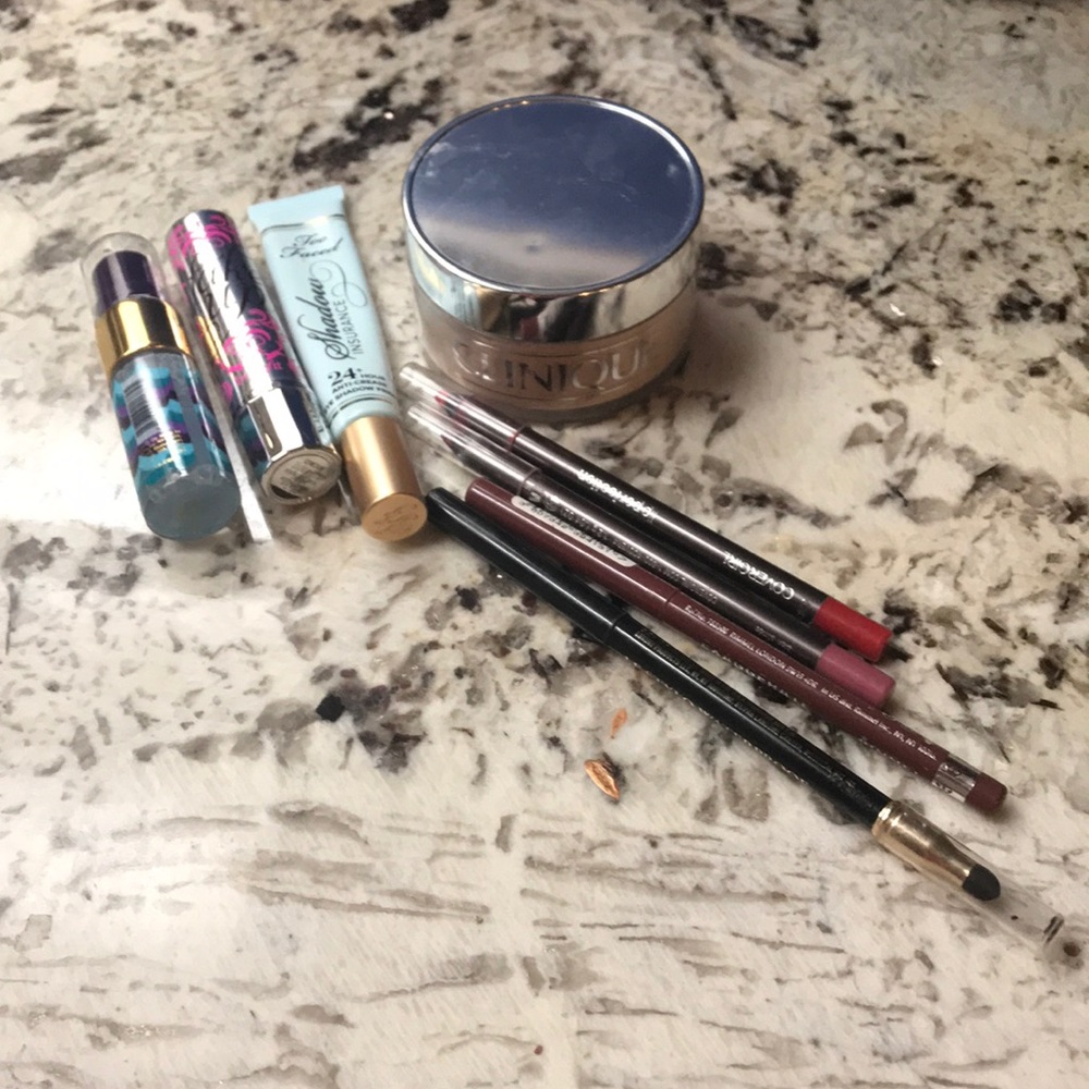Makeup bundle